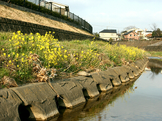 親しみを持てる名の駅を訪ねて-03 border=